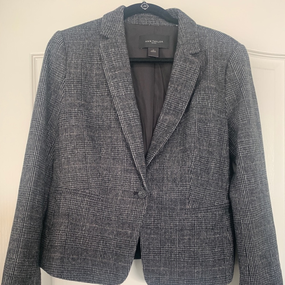 Ann Taylor Sz 10 women’s blazer